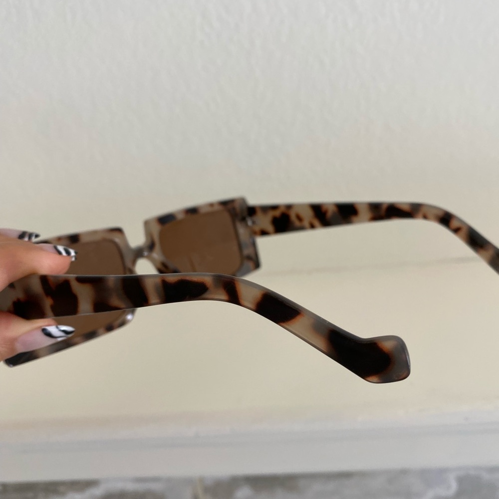 Classic Rectangle Shape Tortoise Sunglasses - image 3